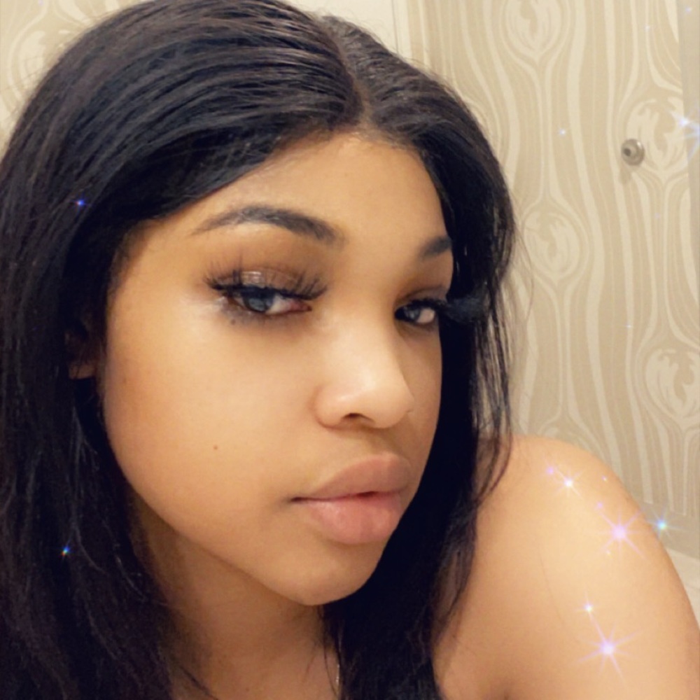 Meet your Posher, Anajah
